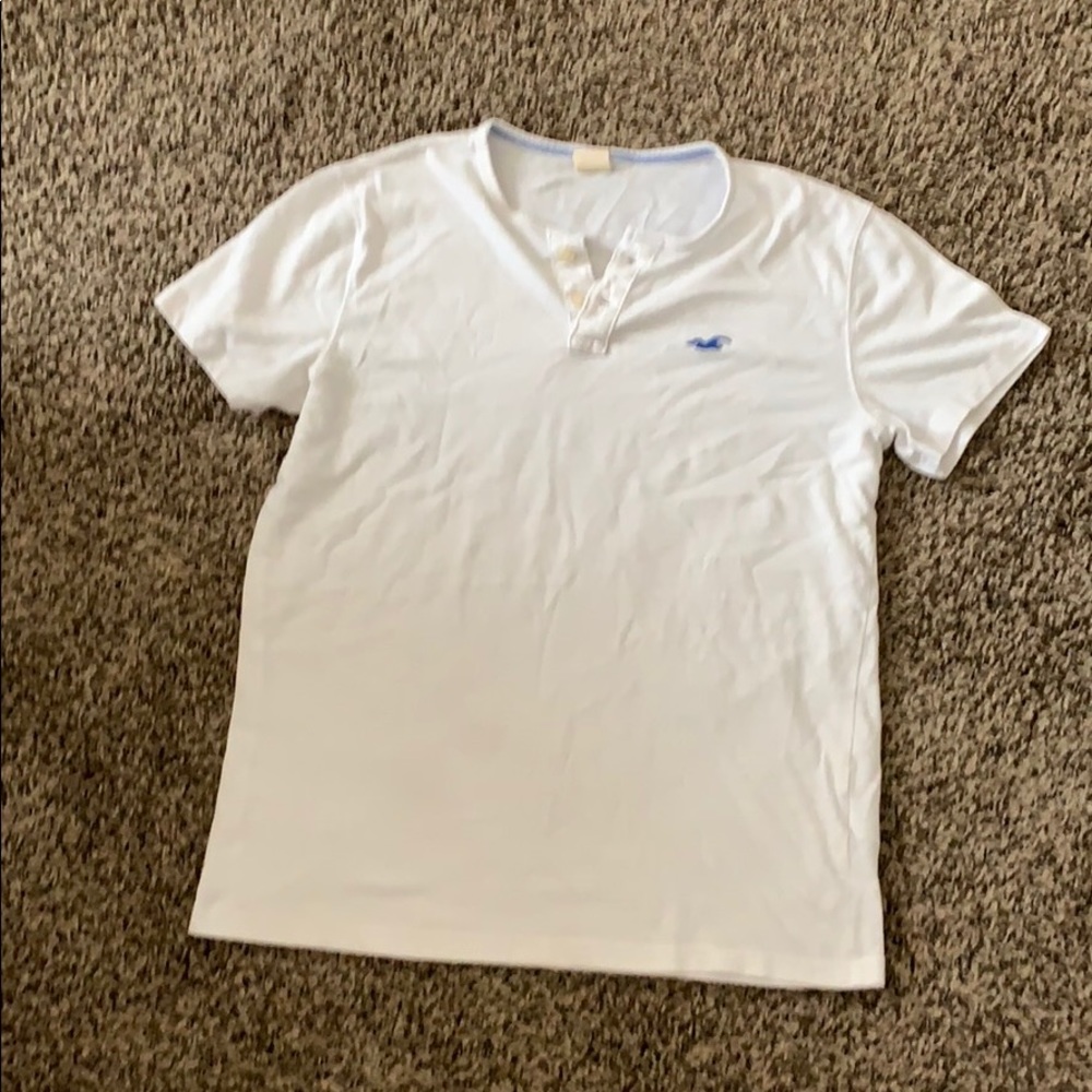 White hollister shirt